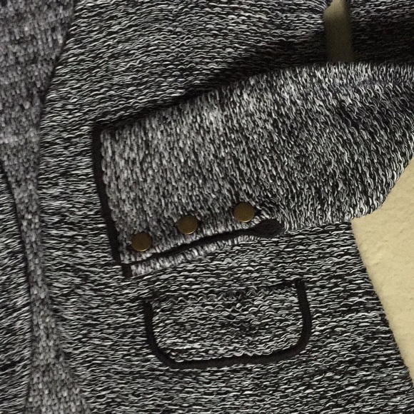 Black & white knit sweater, NWOT - Picture 3 of 3